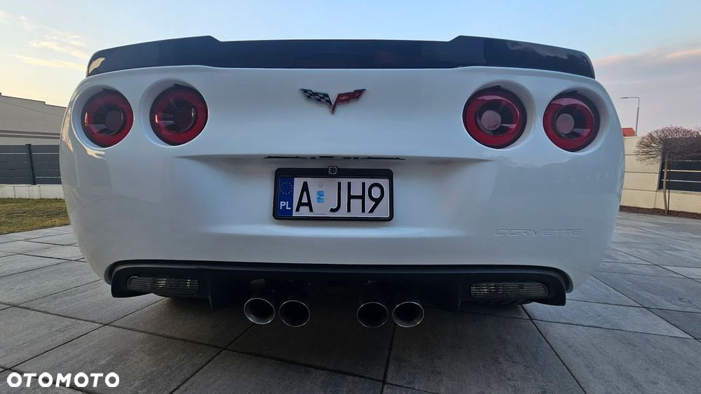 Chevrolet Corvette - 8