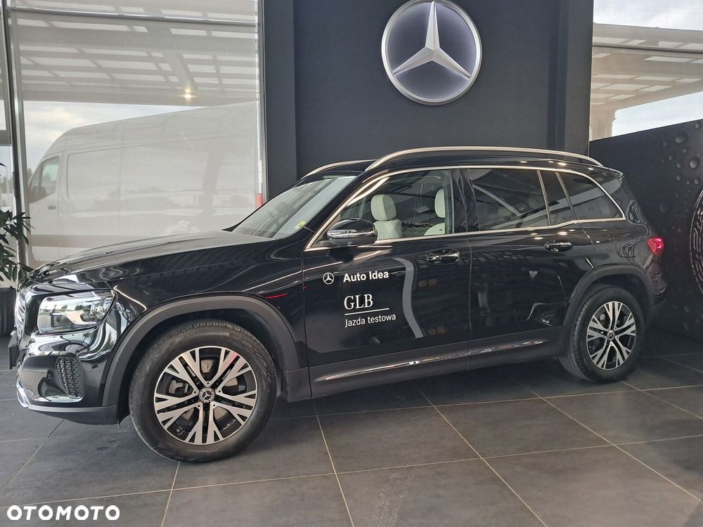 Mercedes-Benz GLB - 8