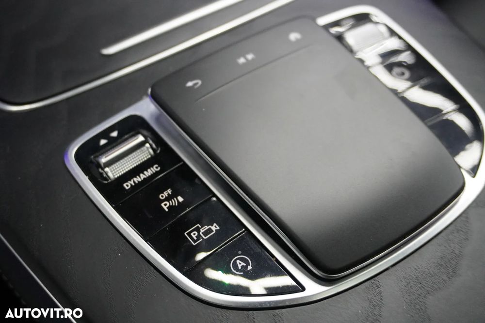 Mercedes-Benz E 200 9G-TRONIC AMG Line - 24