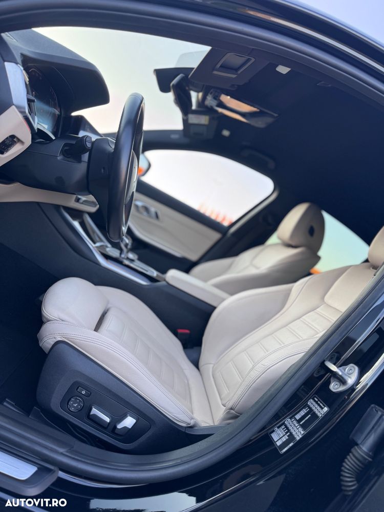 BMW Seria 3 320i Aut. Sport Line - 13