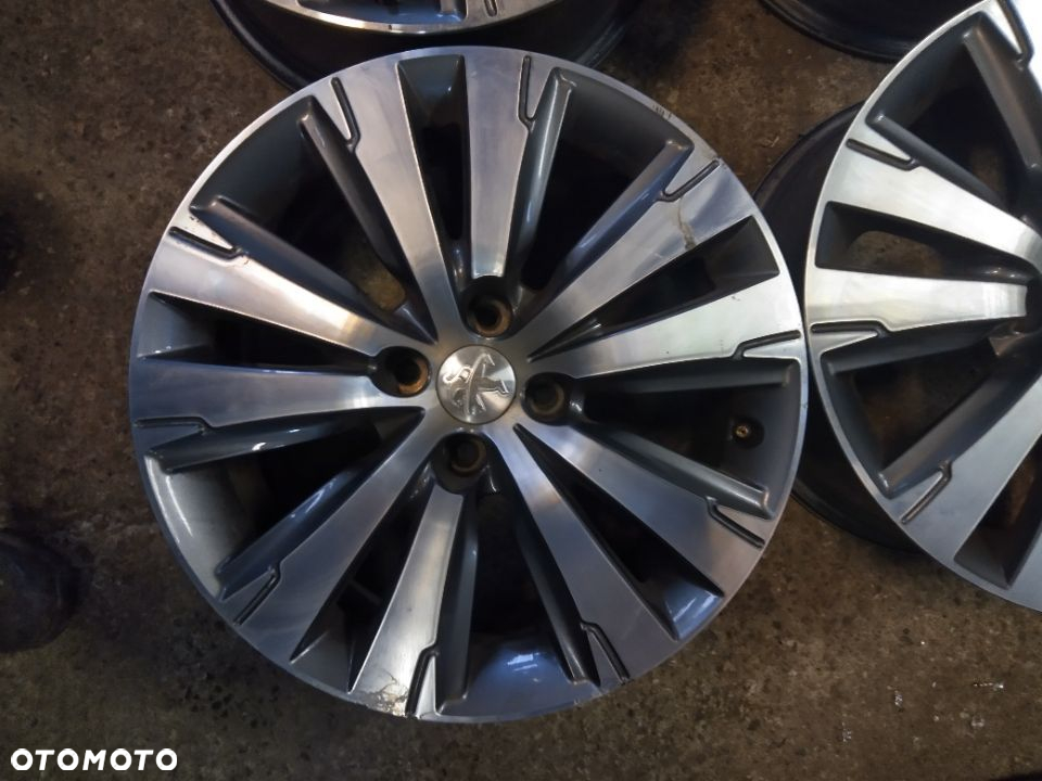 Felgi PEUGEOT  9802462377 7,5Jx17 17"  ET29 - 9