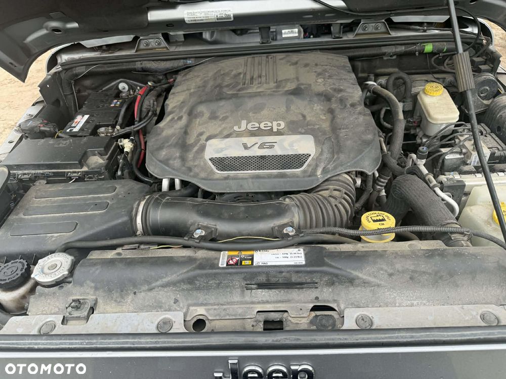 Jeep Wrangler 3.6 Unlim Sahara - 15