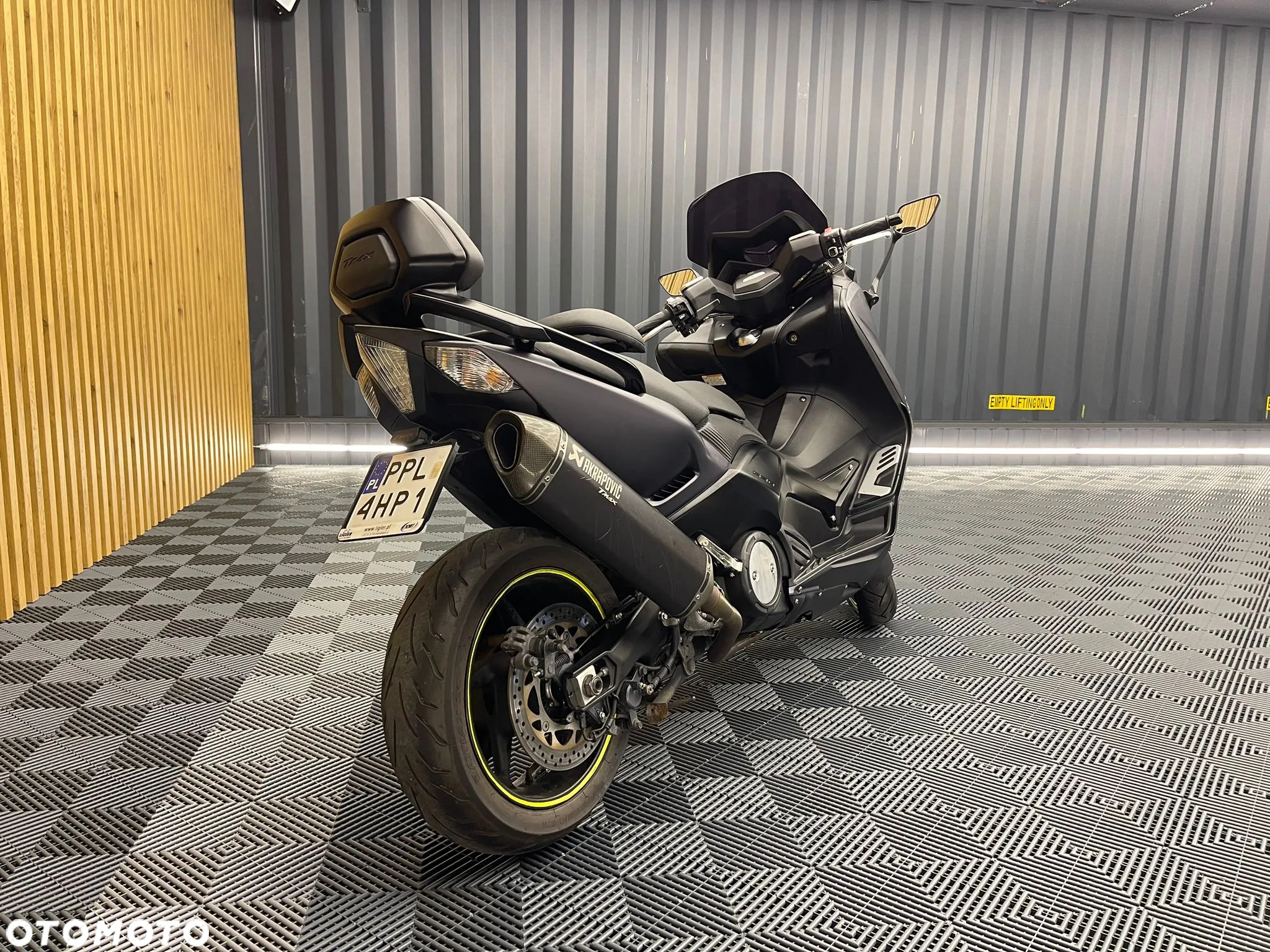 Yamaha Inny - 9