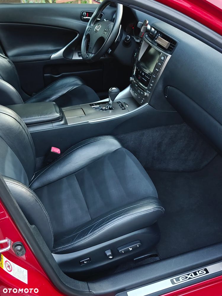Lexus IS 250 F Sport - 27