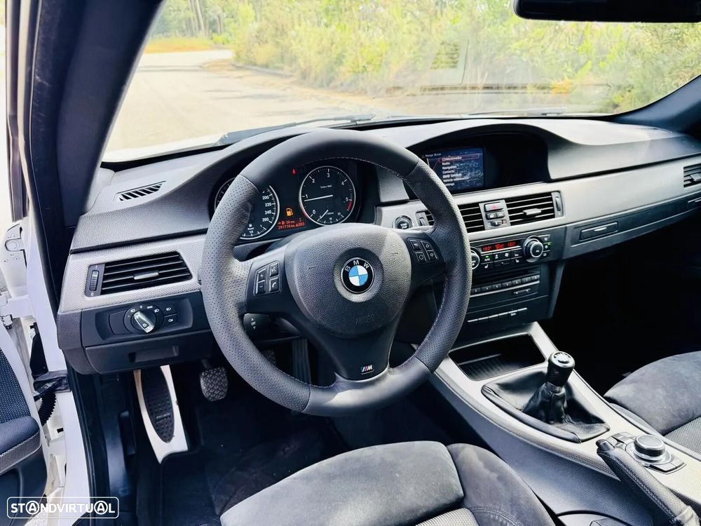 BMW 320 d Coupe Edição M - 15
