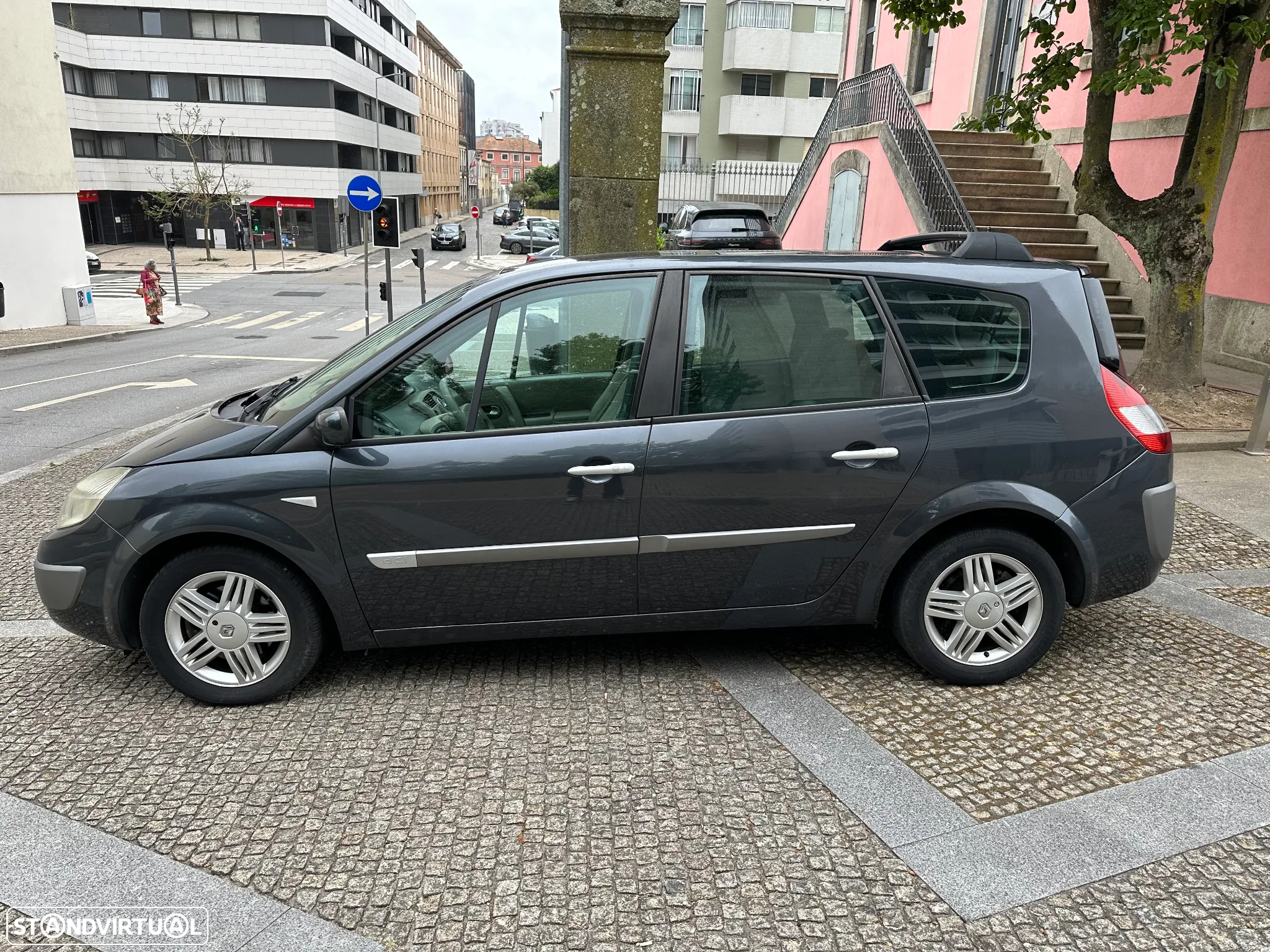 Renault Grand Scénic 1.5 dCi SL Exclusive II - 3