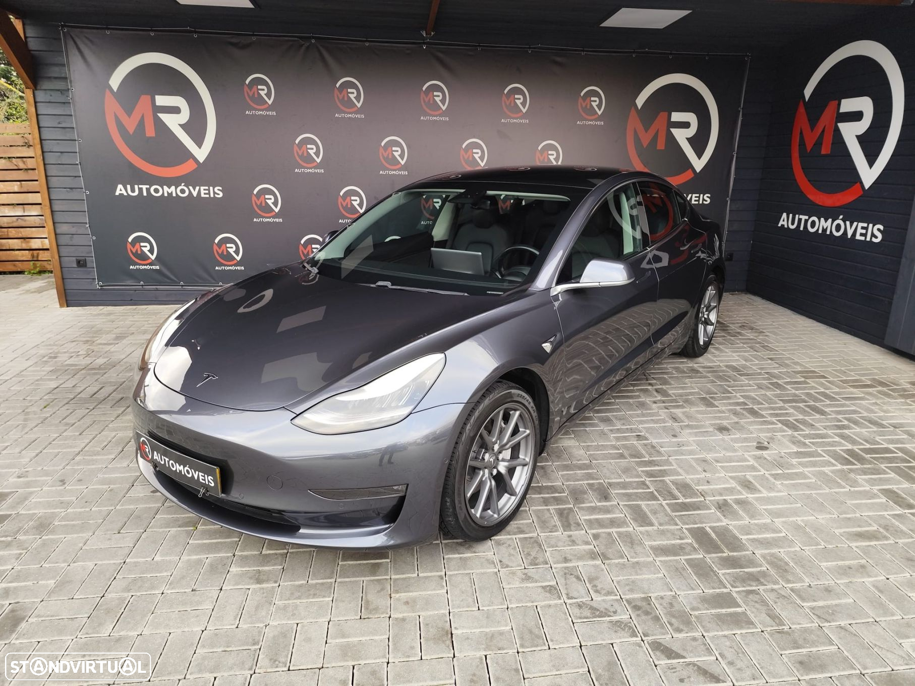 Tesla Model 3 - 2