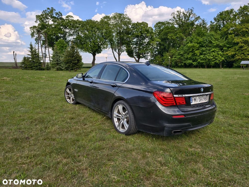 BMW Seria 7 740d xDrive - 9