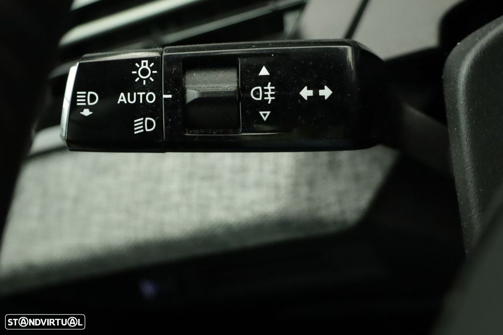 Peugeot 3008 1.2 Hybrid Allure e-DCS6 - 17