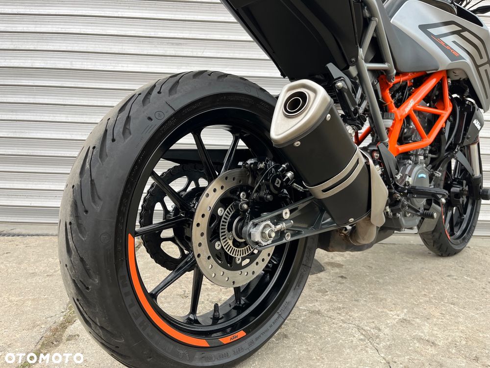KTM Duke - 18