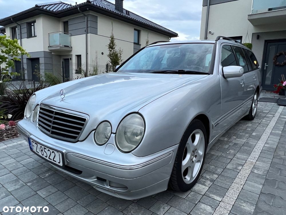 Mercedes-Benz Klasa E - 2