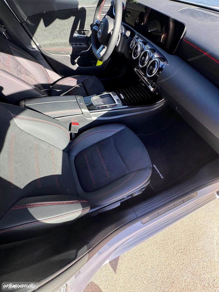 Mercedes-Benz A 250 e 8G-DCT AMG Line — fotografia 13