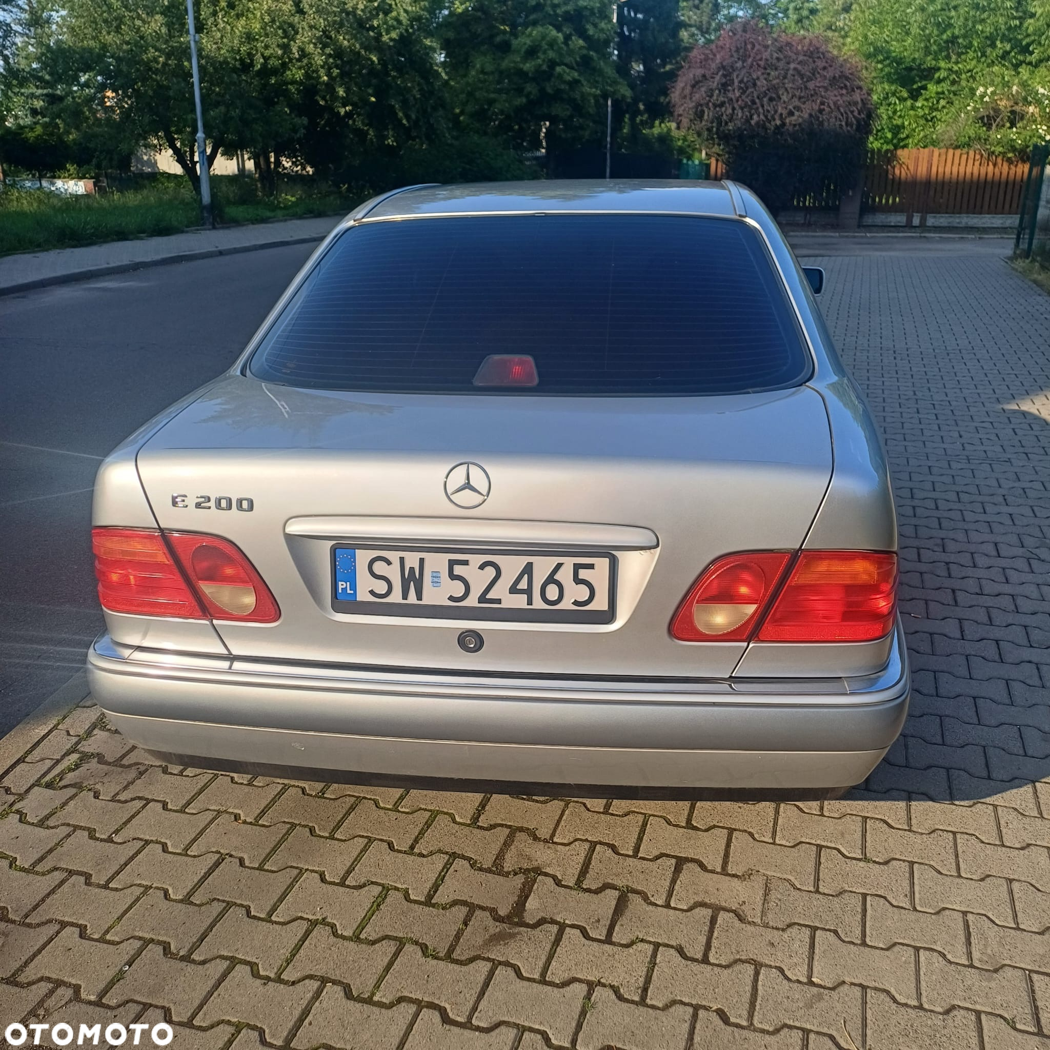 Mercedes-Benz Klasa E - 6