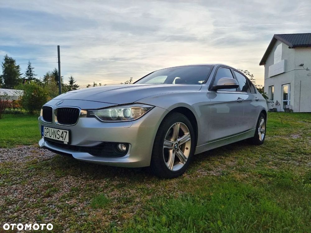 BMW Seria 3 328i xDrive - 4