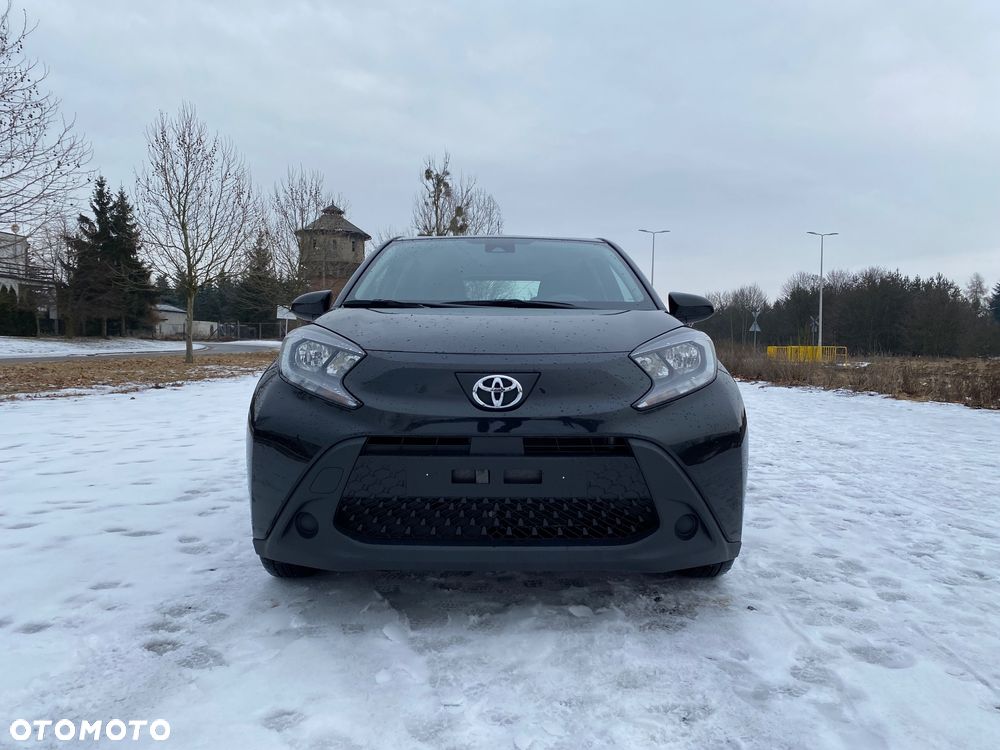 Toyota Aygo X S-CVT Limited - 4