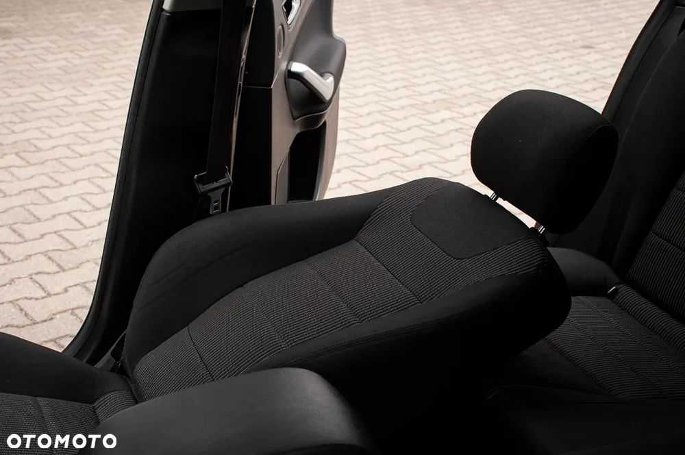 Ford Mondeo 2.0 TDCi Champions Edition - 39