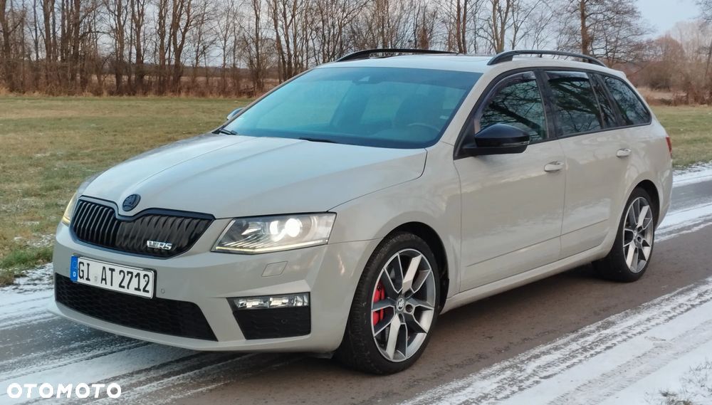 Skoda Octavia 2.0 TDI DSG RS - 8
