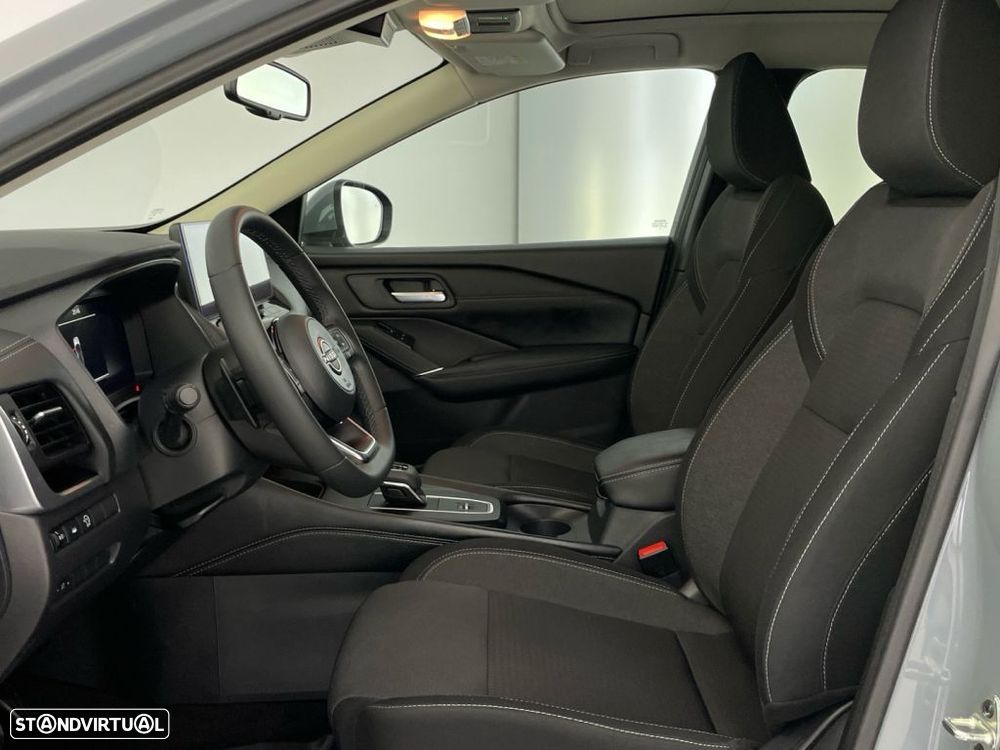 Nissan Qashqai 1.3 DIG-T N-Connecta Xtronic - 11