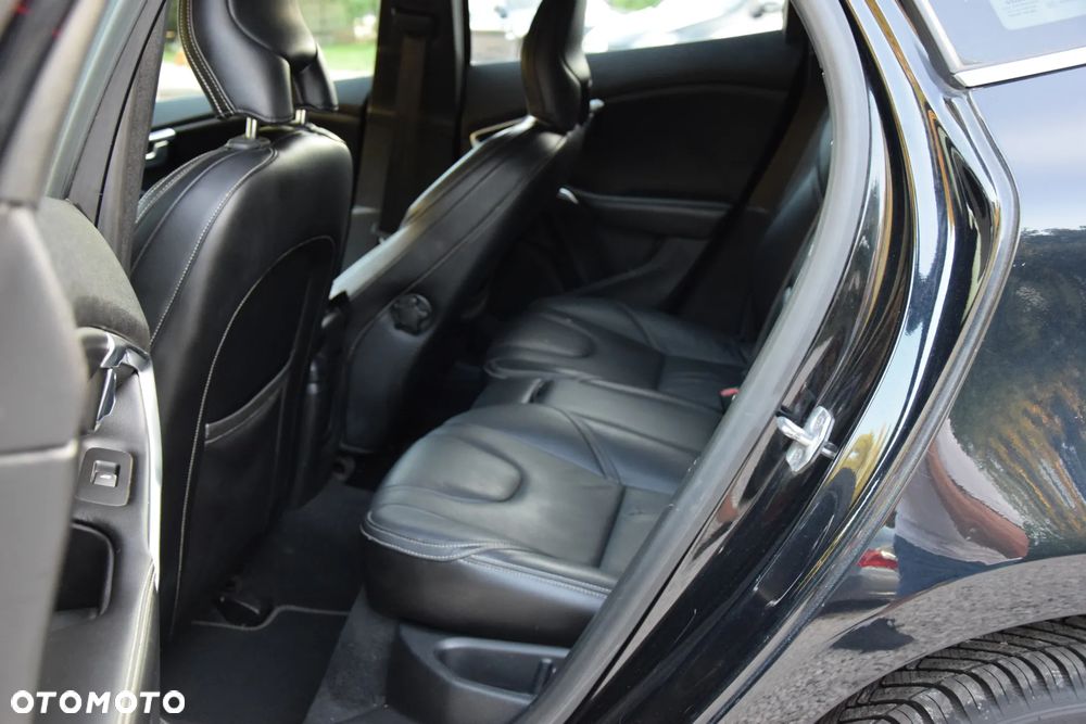 Volvo V40 D4 RDesign - 24