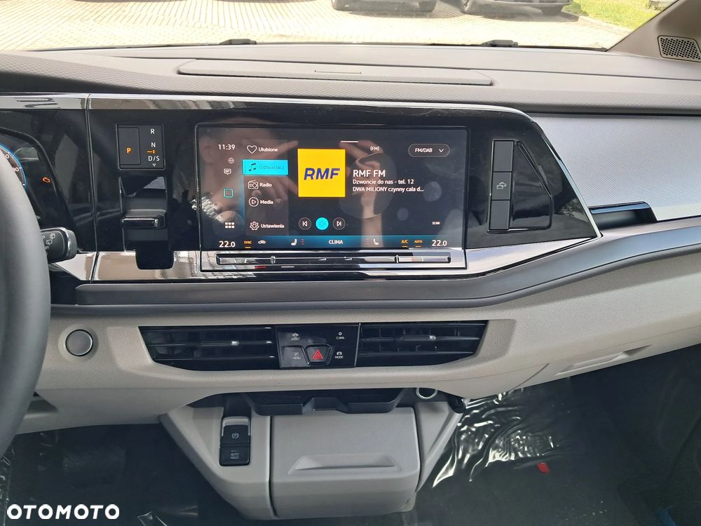 Volkswagen Multivan - 20