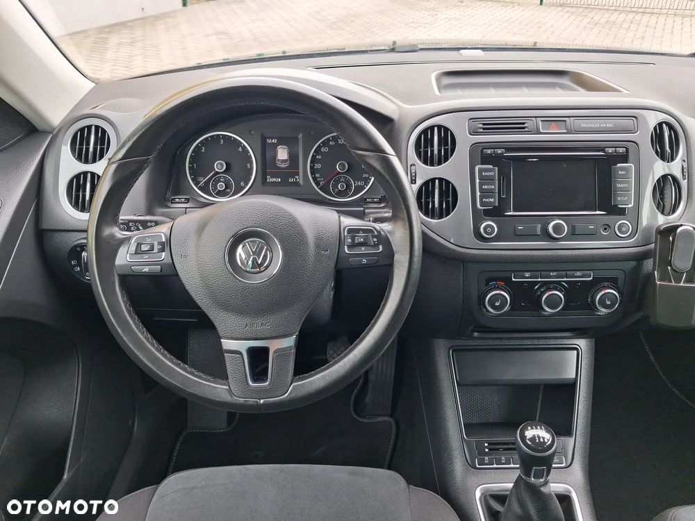 Volkswagen Tiguan 2.0 TDI DPF 4Motion BlueMotion Technology Exclusive - 10