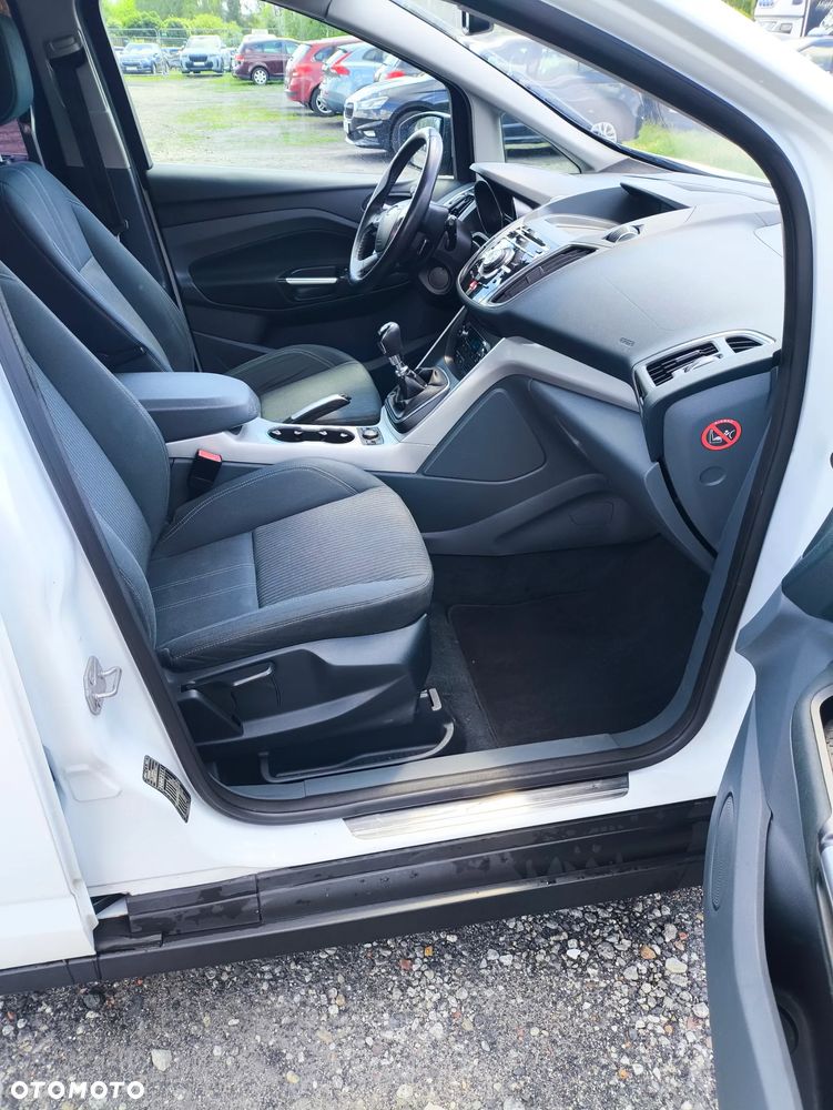 Ford Grand C-MAX - 20