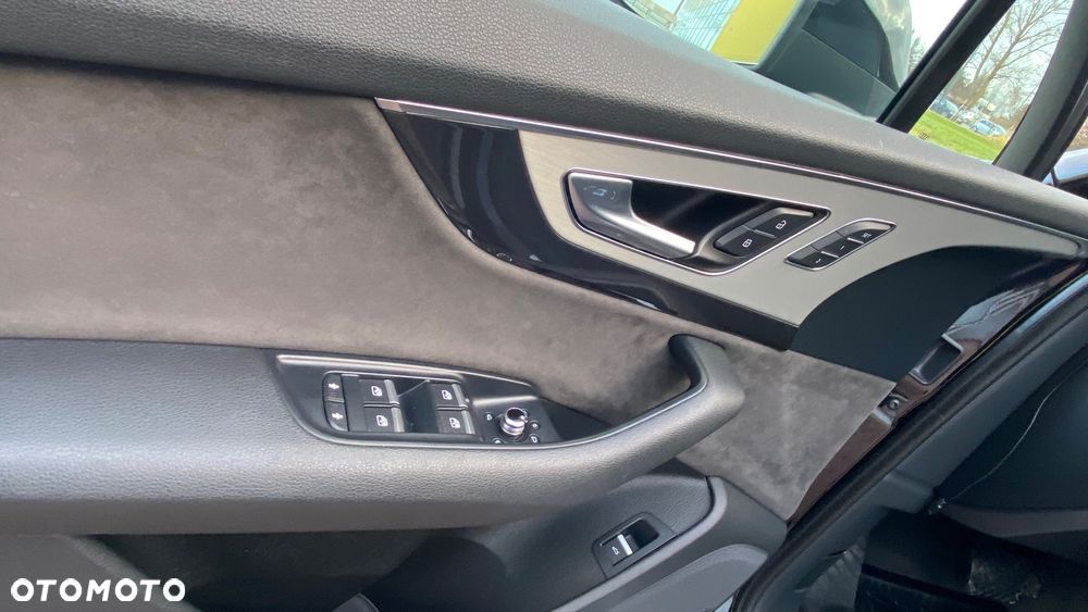 Audi Q7 3.0 TDI DPF Quattro Tiptronic - 19