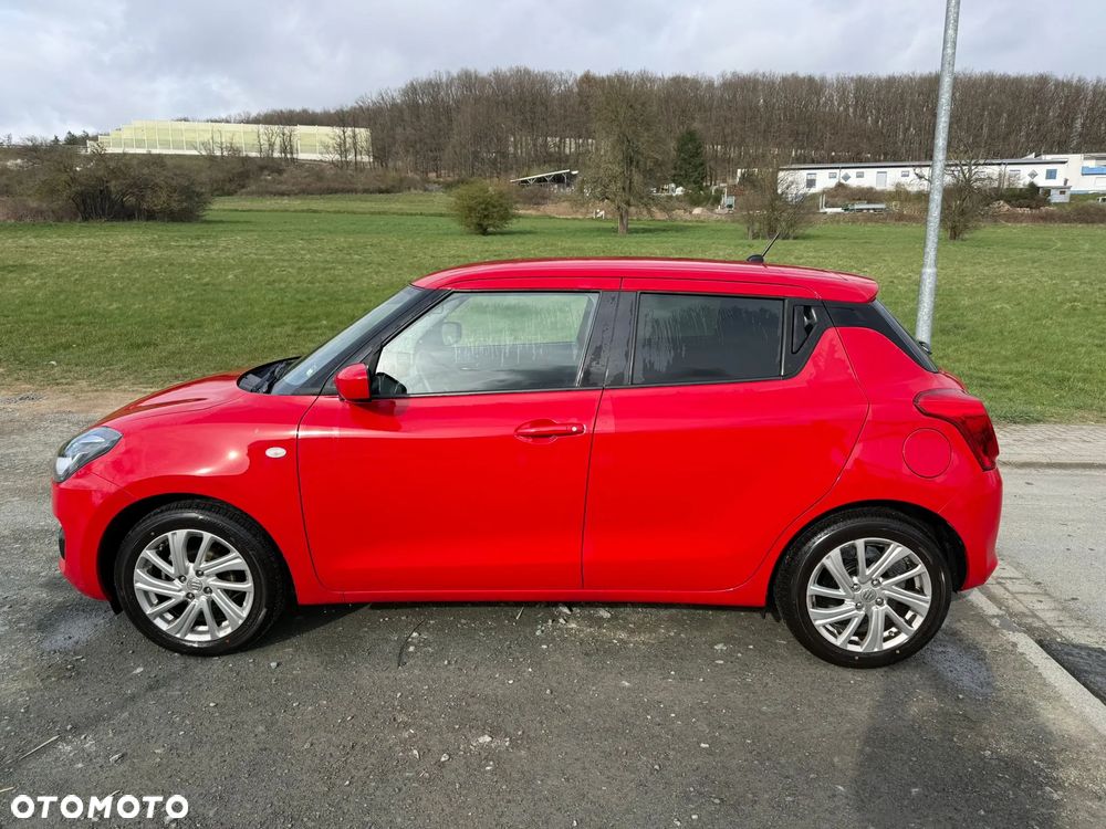 Suzuki Swift 1.2 Dualjet SHVS Premium Plus CVT - 5