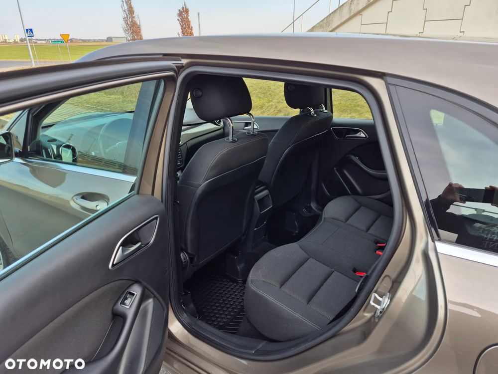 Mercedes-Benz Klasa B 180 (BlueEFFICIENCY) 7G-DCT - 11