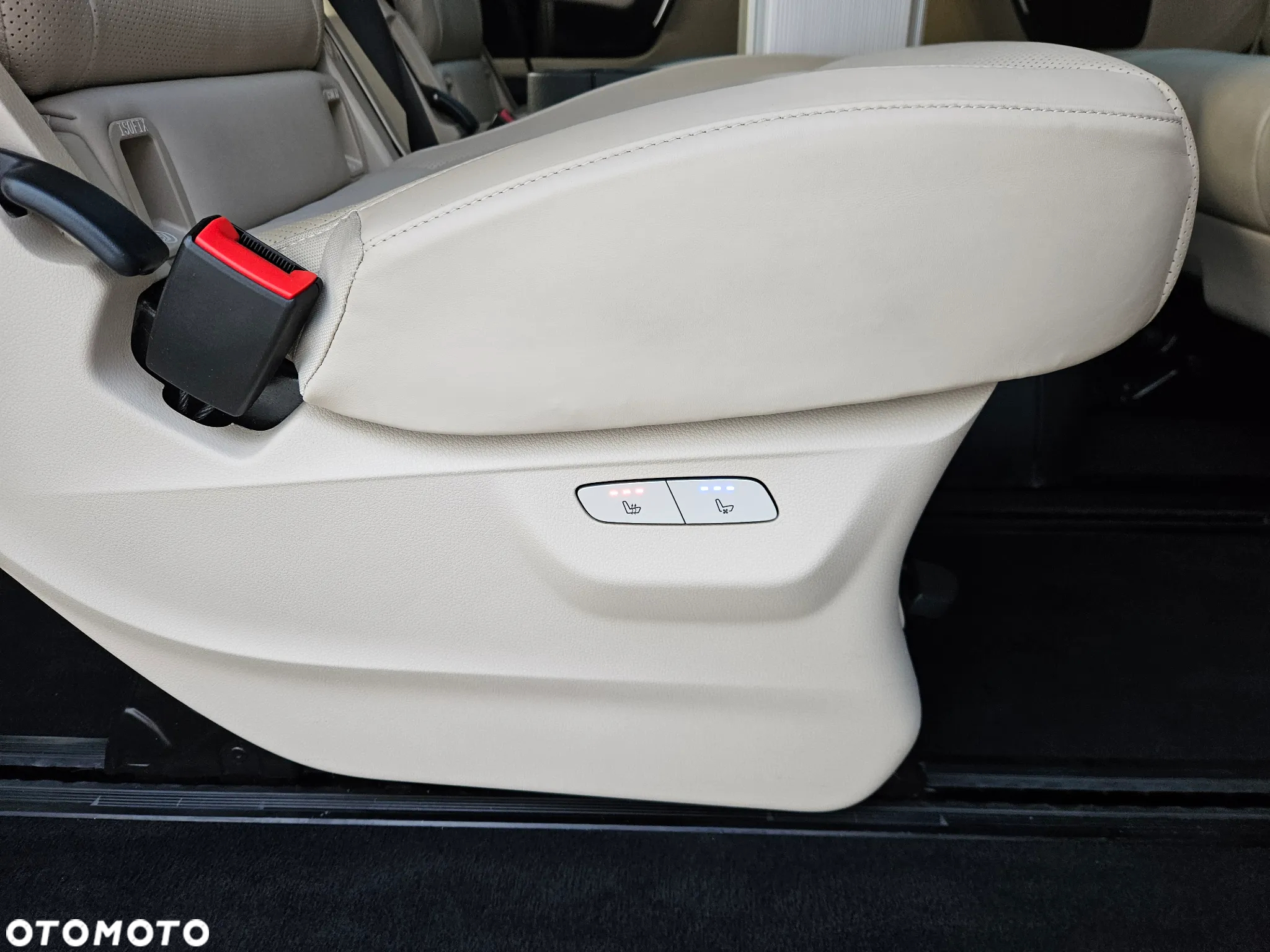 Mercedes-Benz Klasa V 250 d 4-Matic Avantgarde 7G-Tronic (d³ugi) - 40