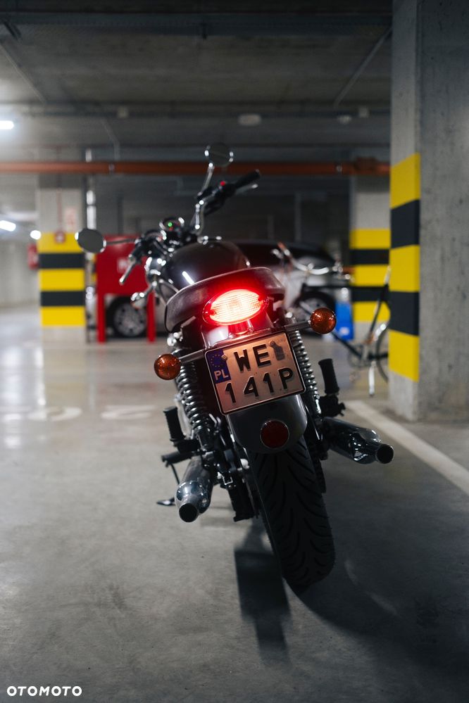 Triumph Bonneville - 17