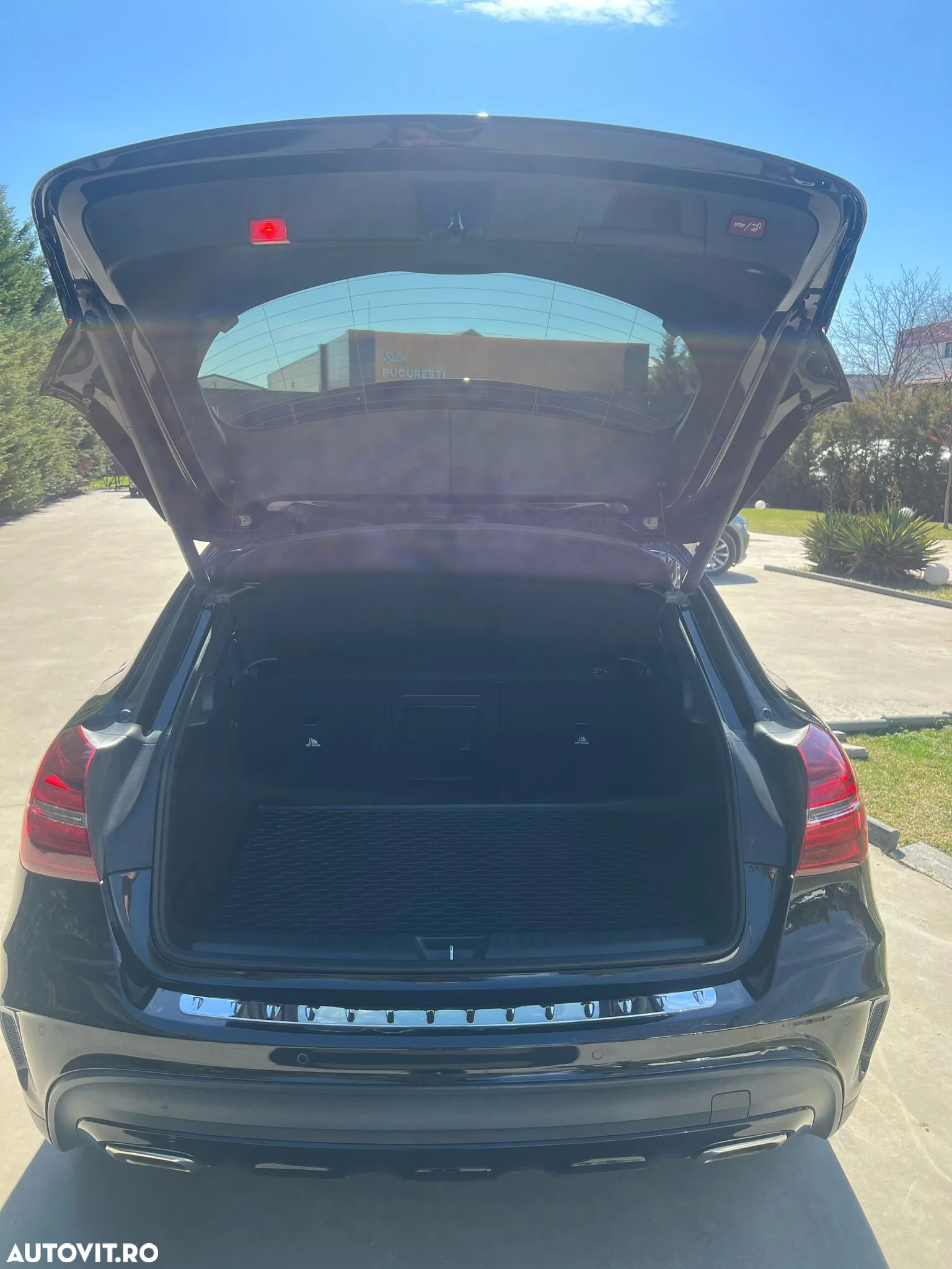 Mercedes-Benz GLA - 5