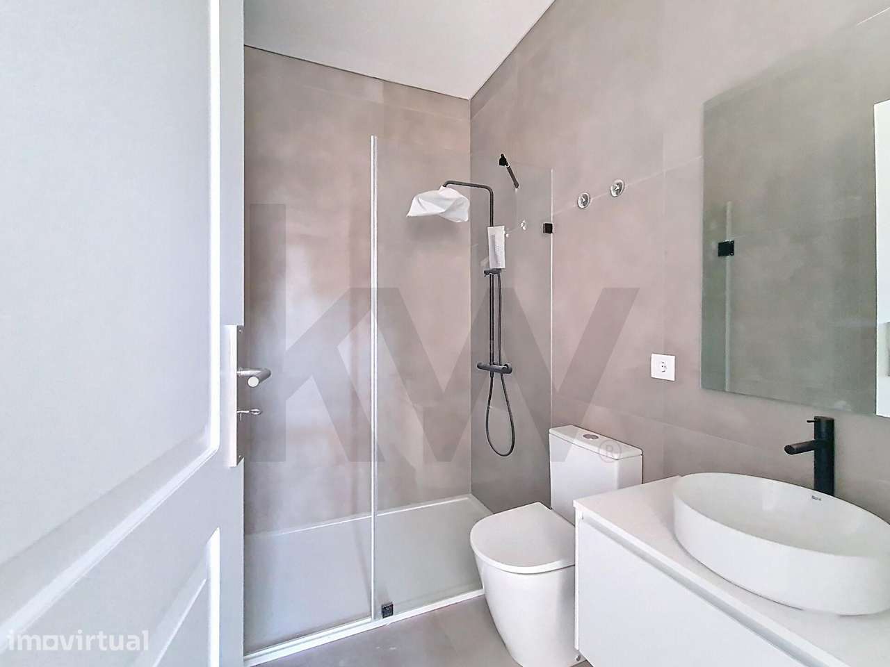 Apartamento T3 (convertido em T2) de Charme junto ao Jardim de Paço - Grande imagem: 5/18