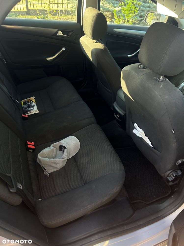 Ford Mondeo 2.0 TDCi Titanium - 10