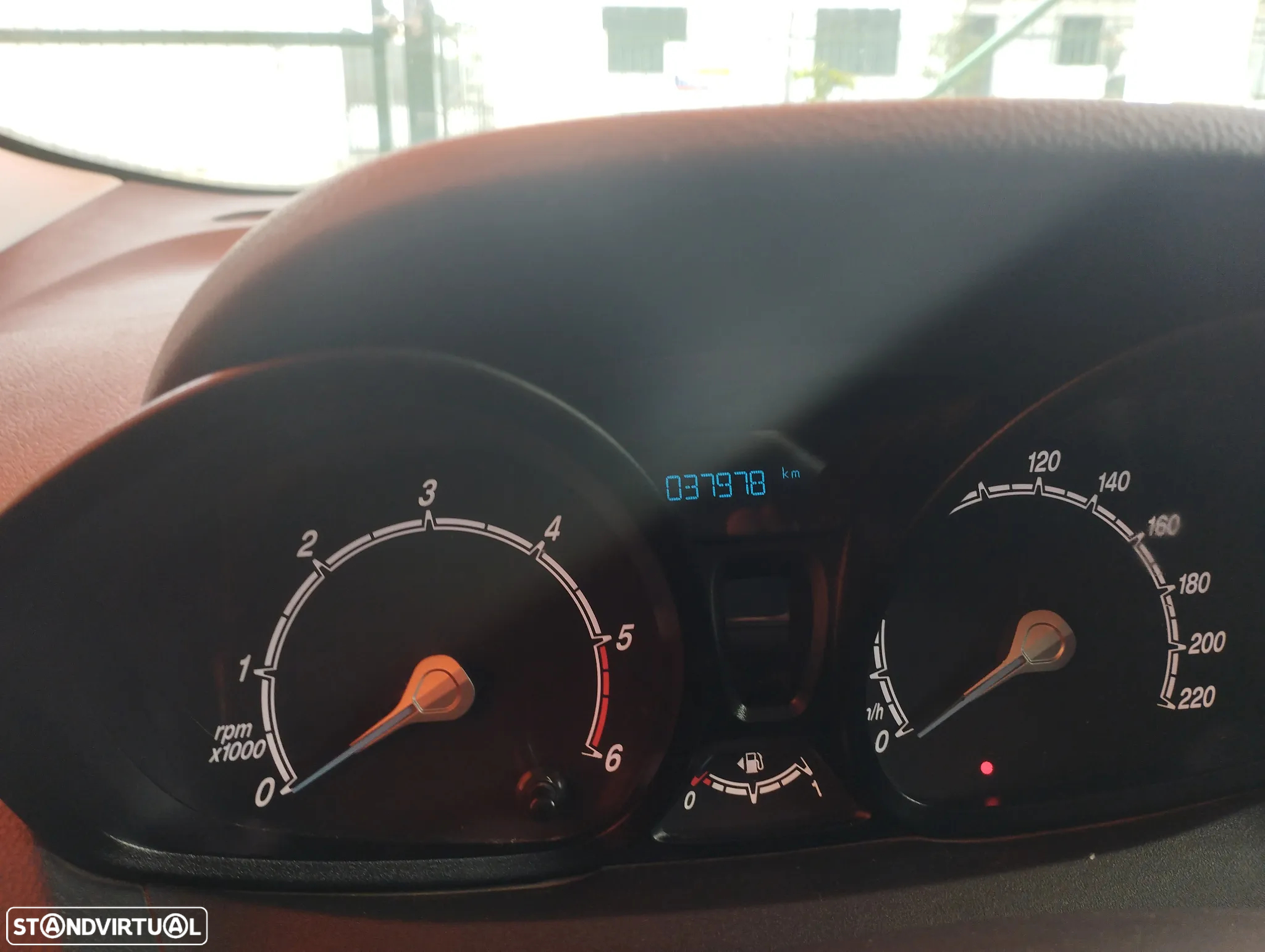 Ford Transit - 11