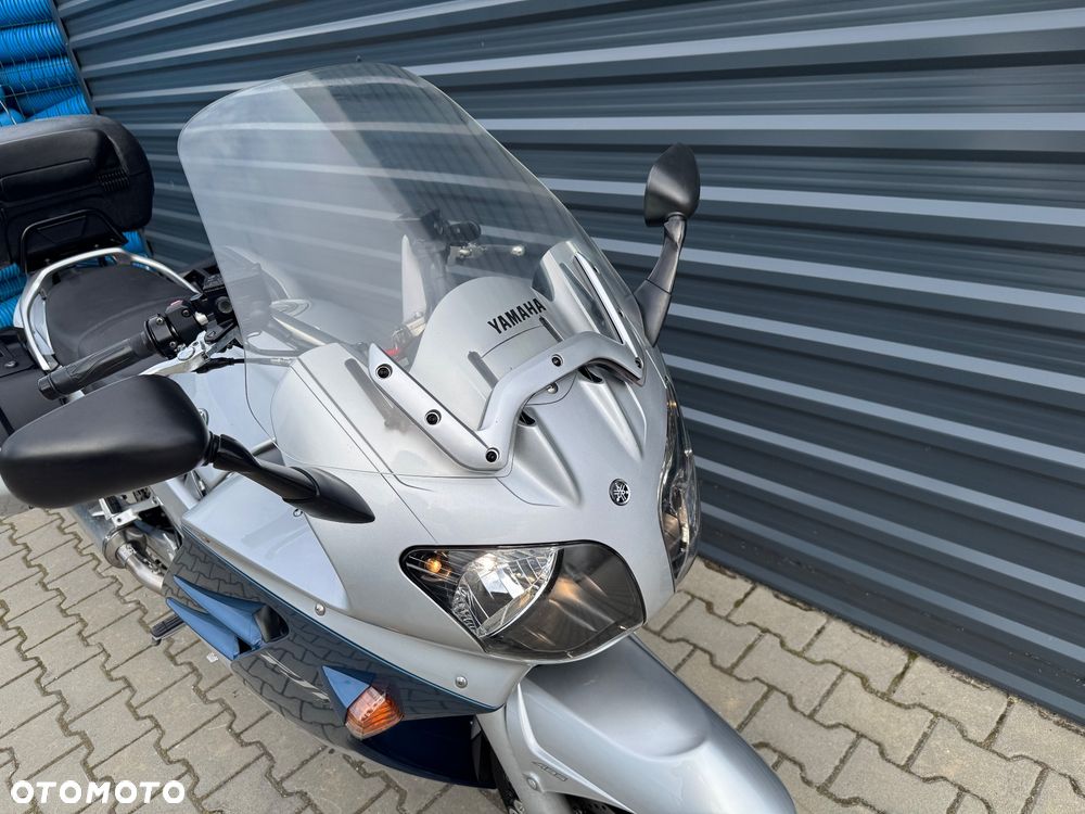 Yamaha FJR - 18