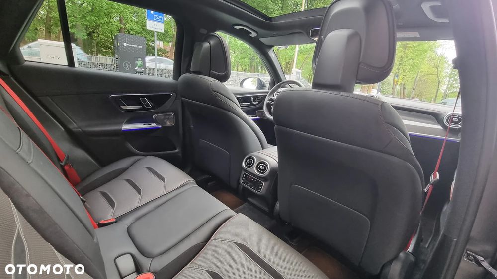 Mercedes-Benz GLC - 13
