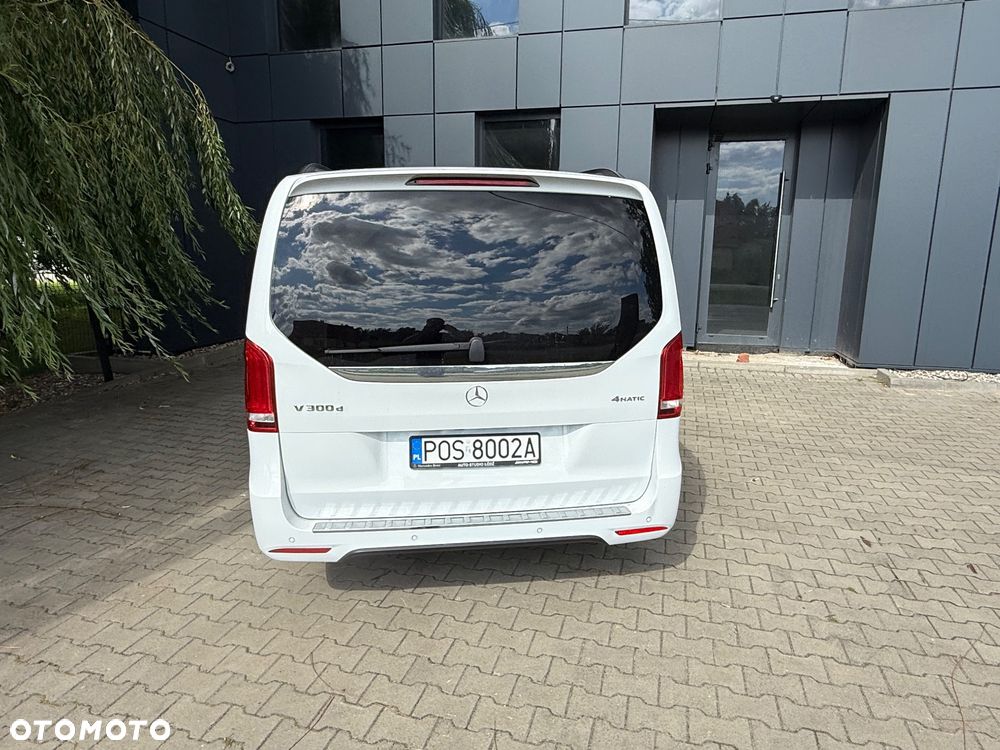 Mercedes-Benz Klasa V 300 d 4-Matic Exclusive 9G-Tronic (d³ugi) - 15