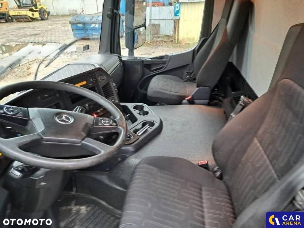 Mercedes-Benz Arocs - 22