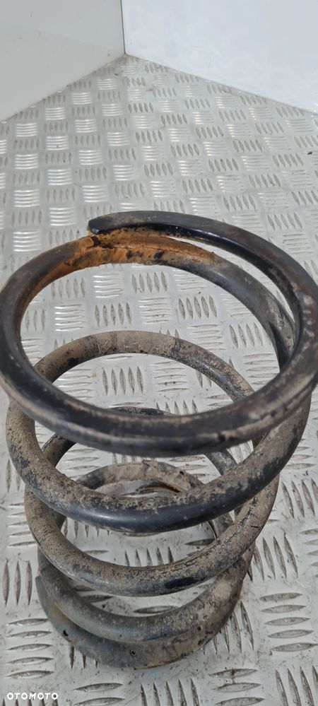 Toyota Rav4 II Sprężyny Tył - 5