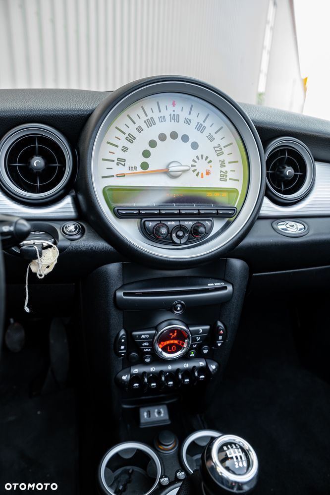 MINI Cooper Cabrio - 31