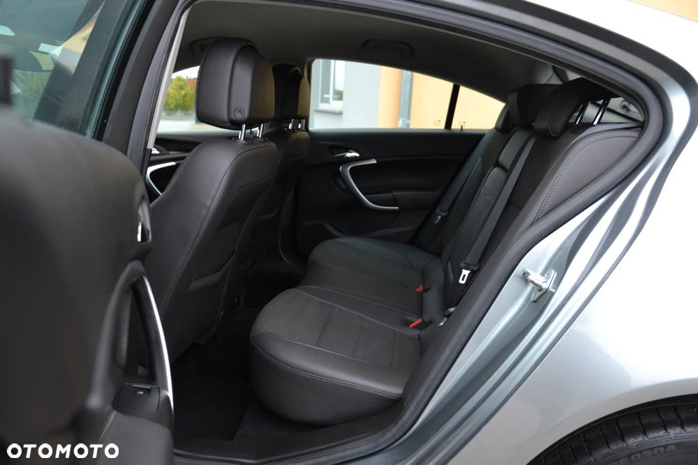 Opel Insignia 1.8 Innovation - 25