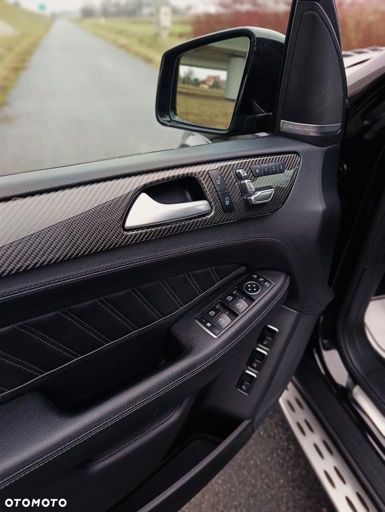 Mercedes-Benz GLS - 10