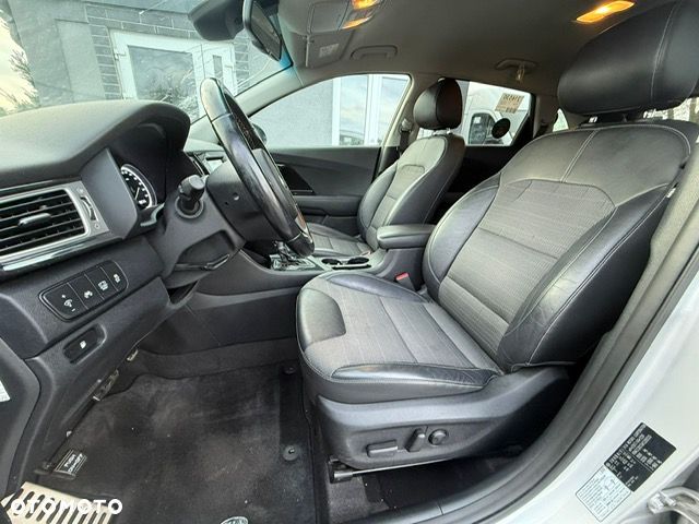 Kia Niro 1.6 GDI HEV 2WD OPF Spirit - 17