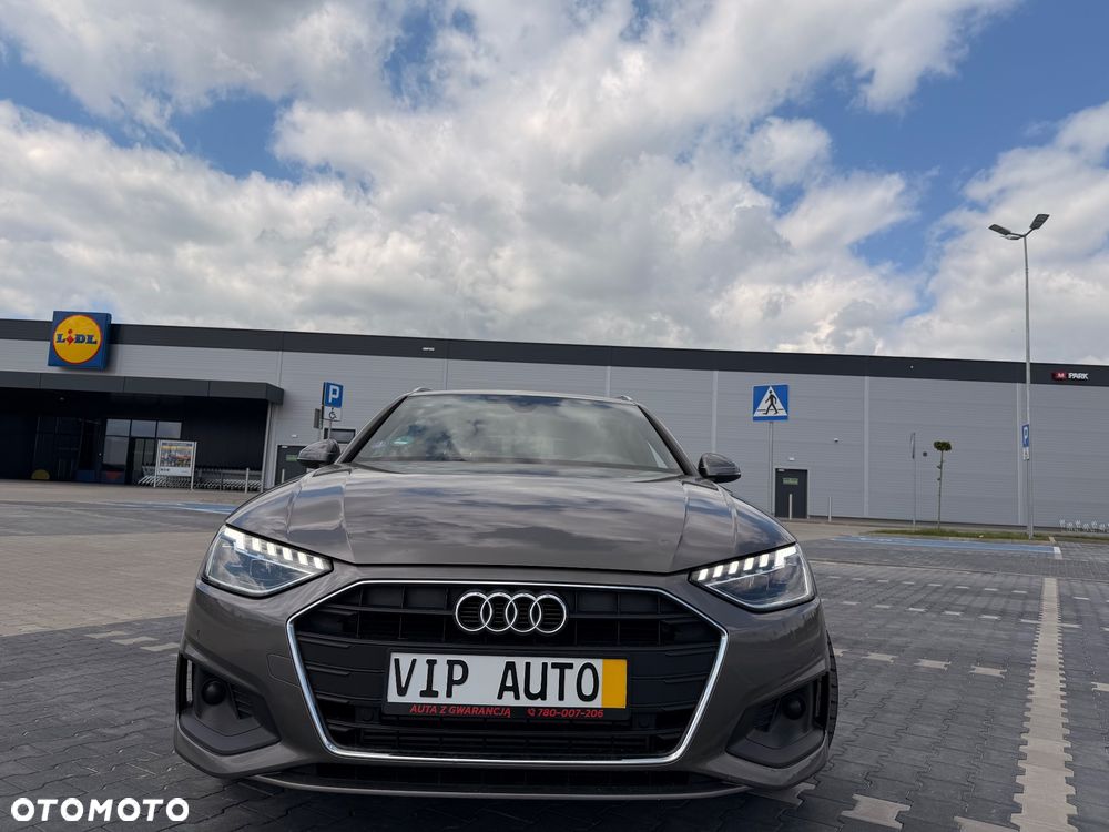 Audi A4 Avant 40 TFSI S tronic S line - 27
