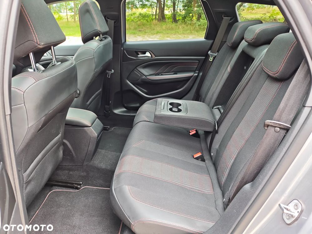 Peugeot 308 PureTech 130 EAT6 Stop & Start GT-Line Edition - 36