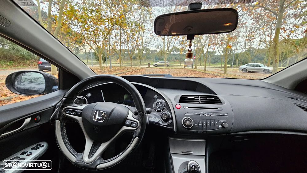Honda Civic 1.4 Comfort - 10