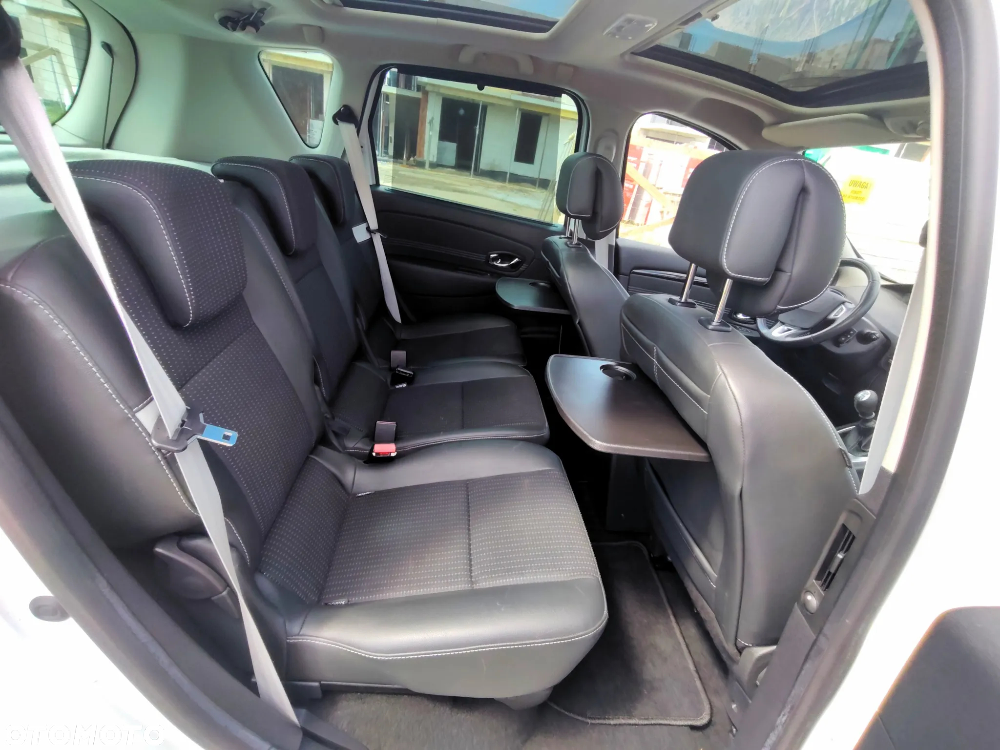 Renault Scenic TCe 130 Bose Edition - 25
