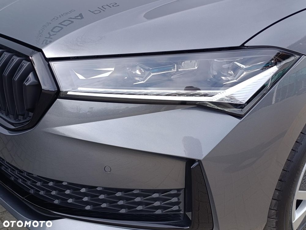 Skoda Superb 2.0 TSI Sportline DSG - 8