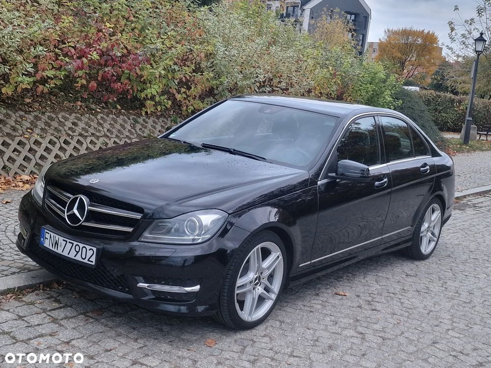 Mercedes-Benz C-Class 2012 photo 3